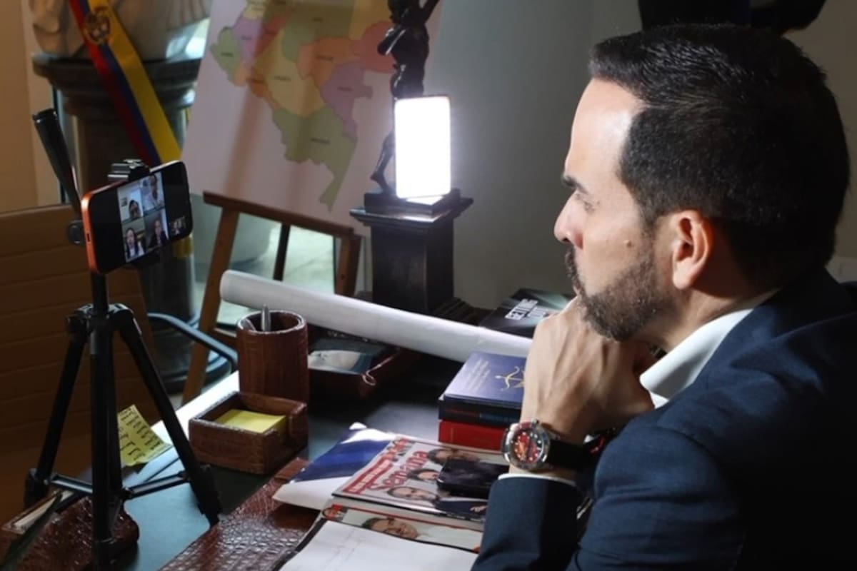 Candidato De la Espriella plantea a María Corina Machado reconstruir Colombia y Venezuela. // Foto: EFE/ Prensa Abelardo de la Espriella.