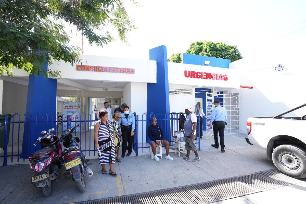 Entregan obras de renovación del centro de salud de La Esperanza