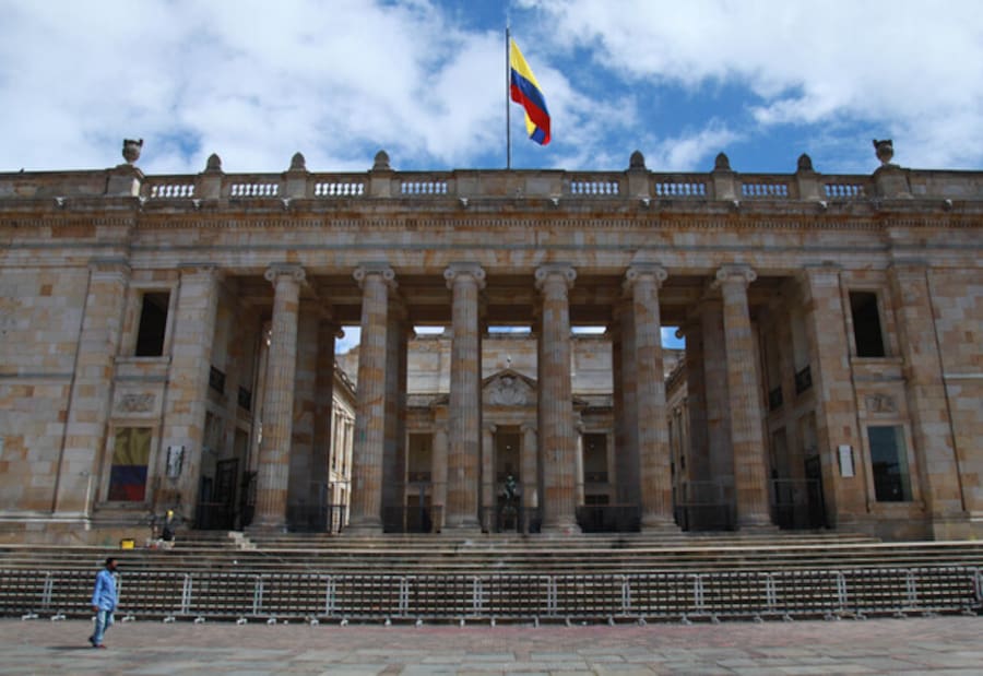 ¿Por qué habían francotiradores en el techo del Capitolio durante la concentración de hoy en Bogotá?