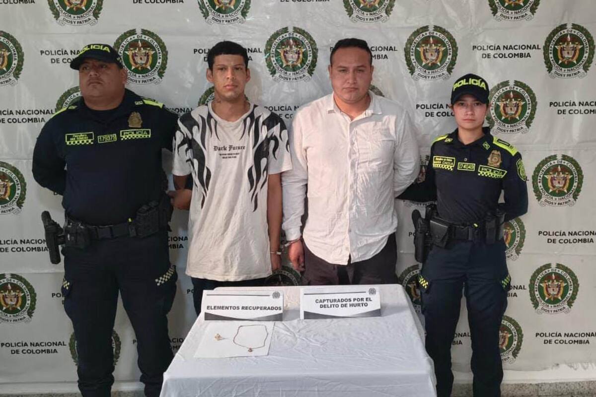 Capturan a 2 falsos pastores tras engañar a adulta mayor para robarle joyas