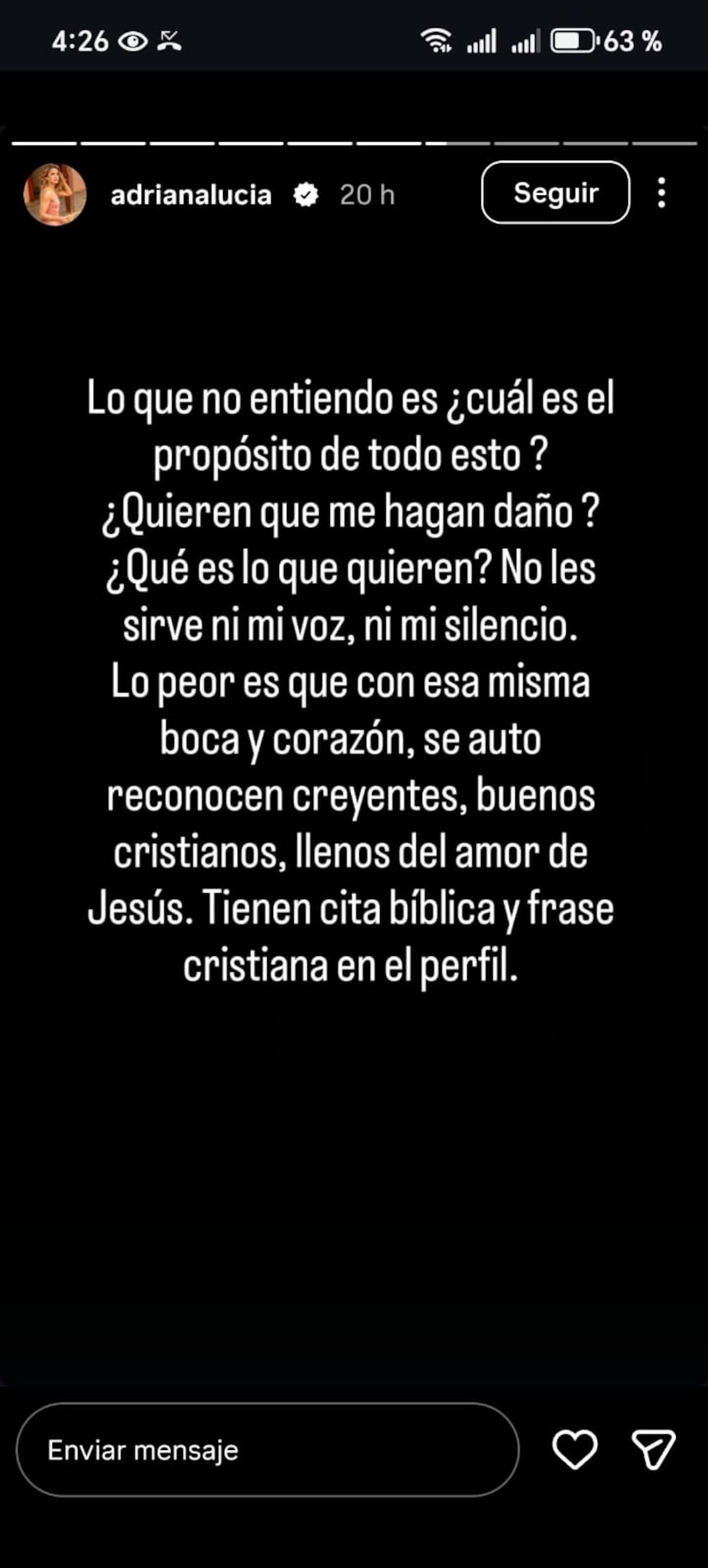 Captura de historias de Adriana Lucía