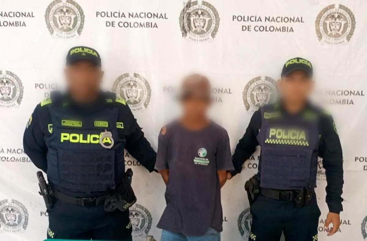 A uno de los sujetos capturados se le halló en su poder una granada, según informaron las autoridades.//Cortesía Policía Mebar.
