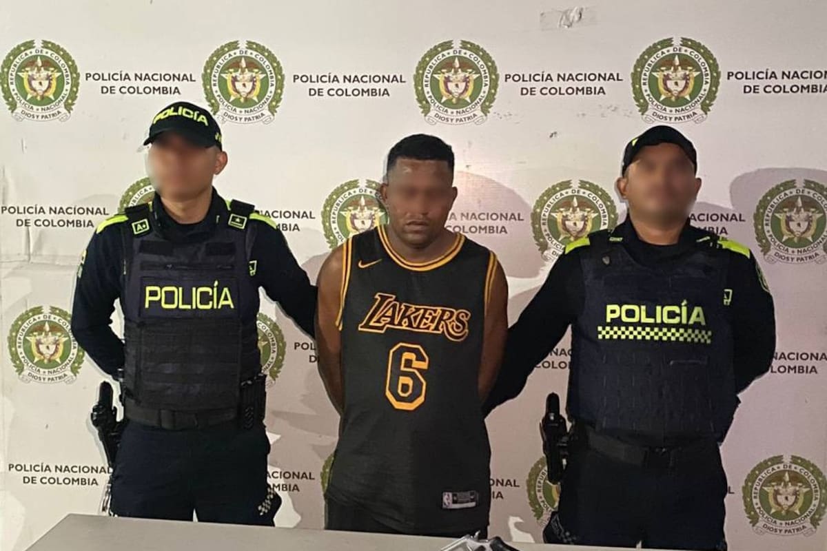 ¿Qué escondía en la pretina? Capturan a alias ‘el Tico’ en Olaya Herrera