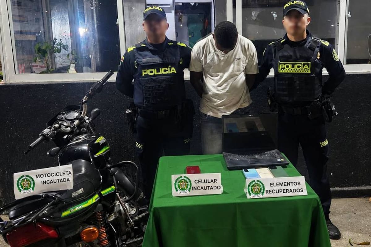 Dos capturados y un adolescente aprehendido por robar celulares en Cartagena