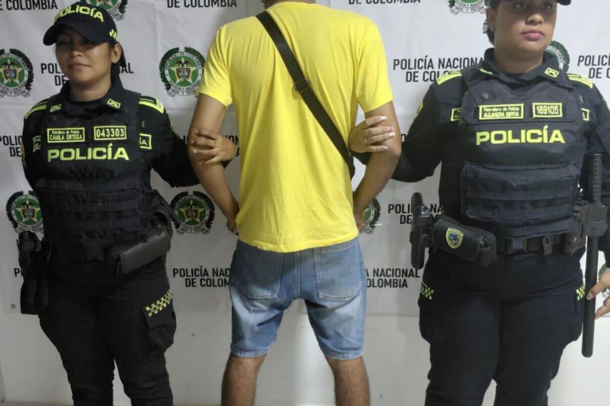 Le ofreció dinero a policías para evitar una sanción y terminó capturado