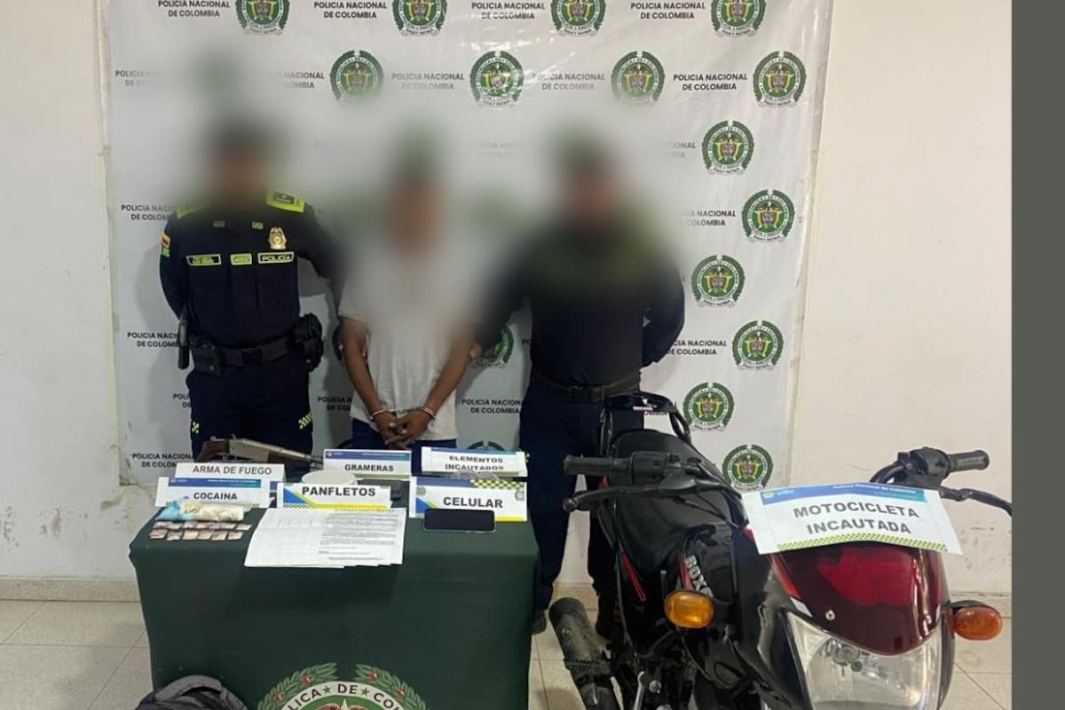 Cayó alias ‘Leo’ con estupefacientes y panfletos del Clan del Golfo en Magangué