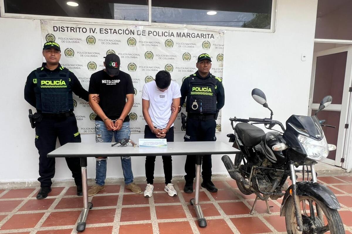 Intentaron evadir un puesto policial y fueron capturados en Bolívar: esto les hallaron