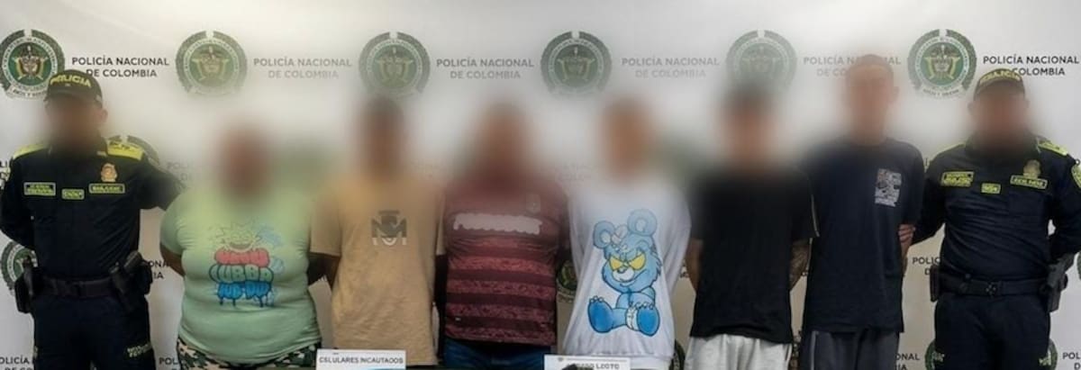 Estos son los seis presuntos integrantes del Grupo Armado Organizado ‘Ejército Gaitanista de Colombia’ (EGC), subestructura Carlos Daniel Fulaye Vargas, capturados en el Atlántico.//Cortesía Policía Mebar.