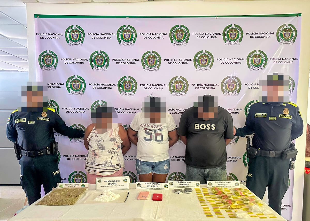 Durante los allanamientos, las autoridades capturaron a seis personas y decomisaron estupefacientes. // FOTO: SUMINISTRADA POR POLICÍA DE CARTAGENA.