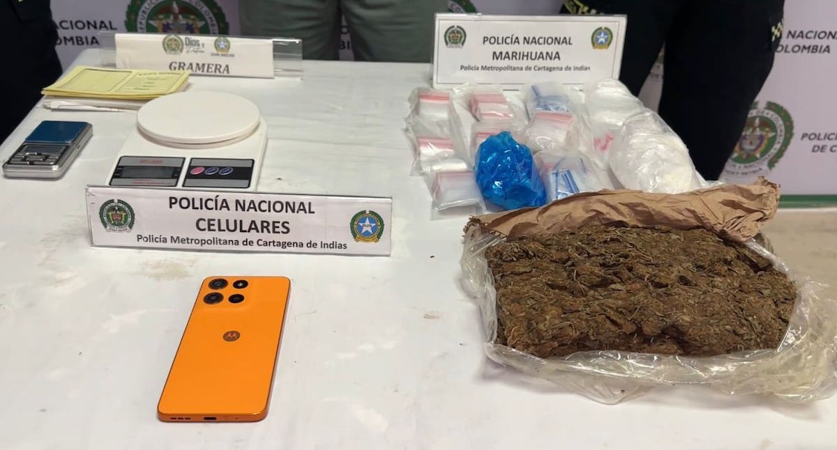 Elementos incautados mediante diligencia de allanamiento de la Policía en Torices. // FOTO: SUMINISTRADA POR POLICÍA METROPOLITANA DE CARTAGENA.