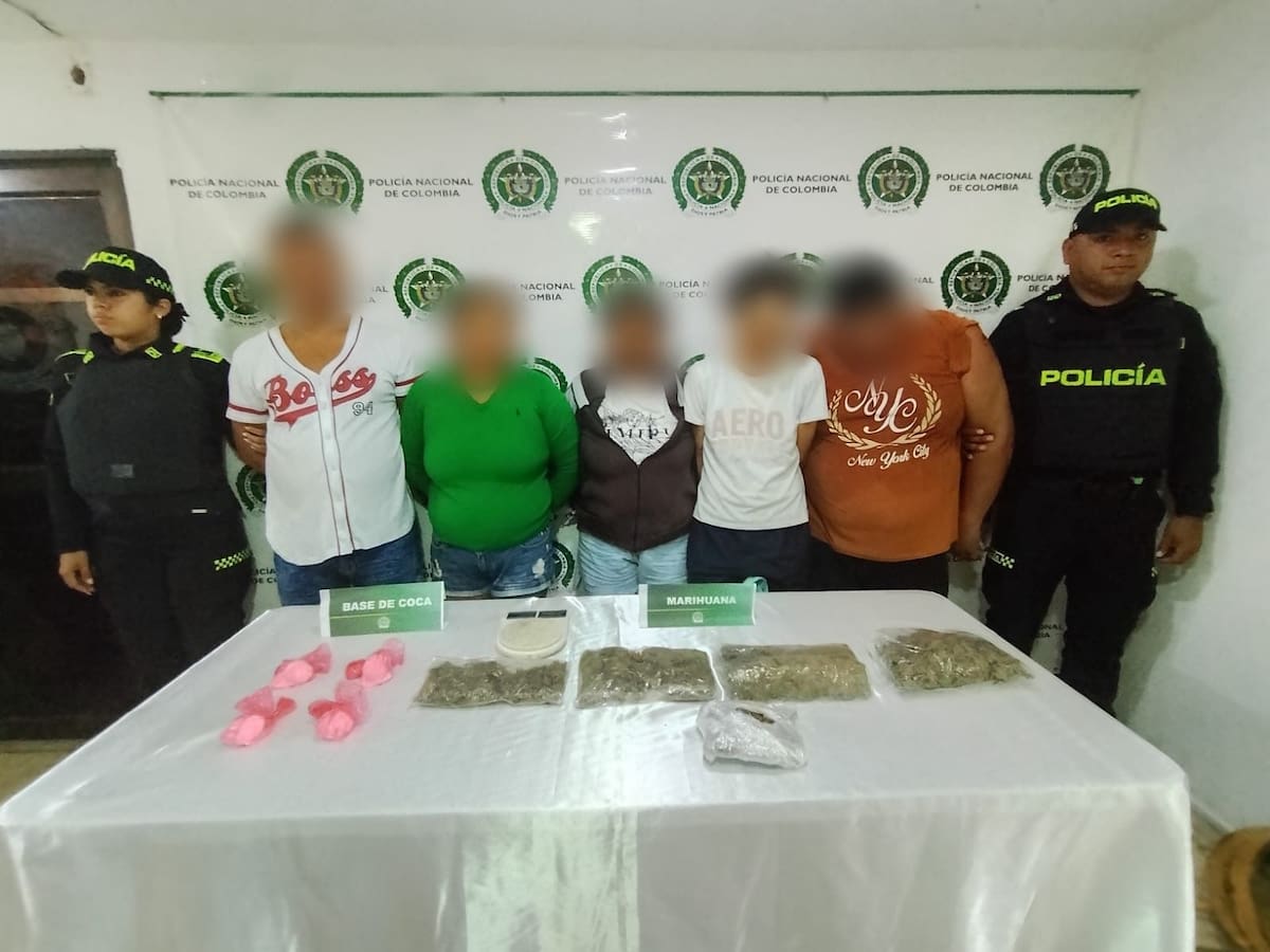 Capturan a cinco presuntos integrantes de “Los Costeños” en allanamientos en Juan de Acosta. // Foto: Policia Nacional
