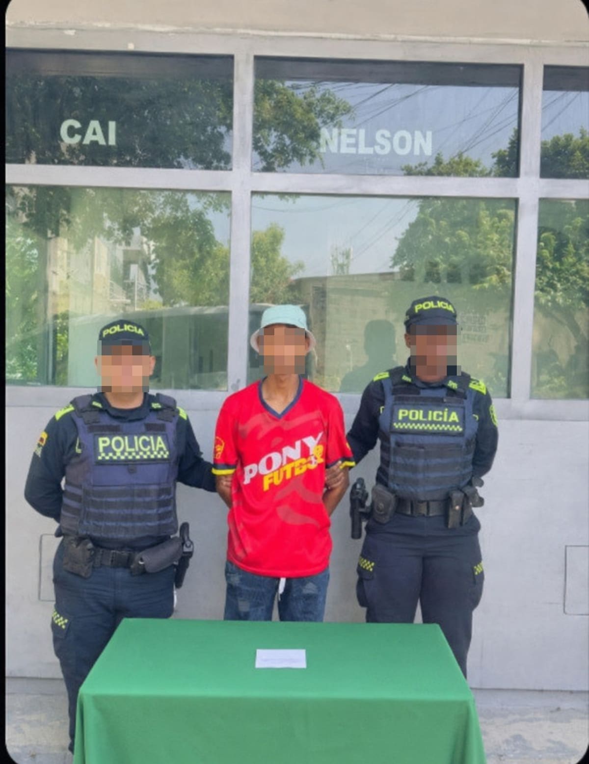 Capturan a ‘El Junior’ por porte ilegal en Cartagena. // Foto: Policía Metropolitana