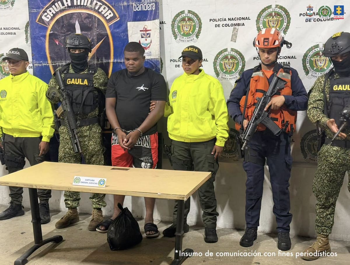 Capturan a presunto cabecilla de 'Los Shotas' por asaltos a lanchas en Buenaventura (Valle del Cauca). // Foto: Policía Nacional