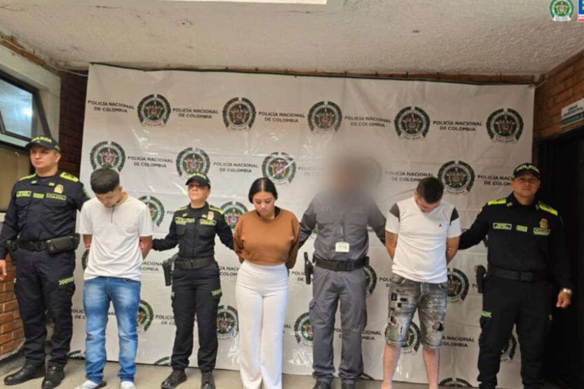 Capturan a 3 señalados de matar a un policía retirado frente a un supermercado