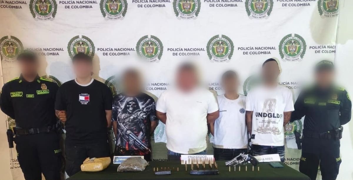 Los capturados y los elementos incautados fueron puestos a órdenes de la autoridad competente.//Cortesías Policía Mebar.