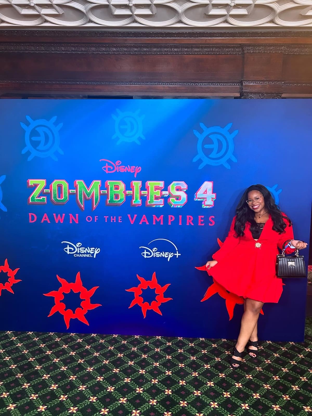 Carla Jeffery en la premiere de Zombies 4. //Foto: @carlajjeffery.