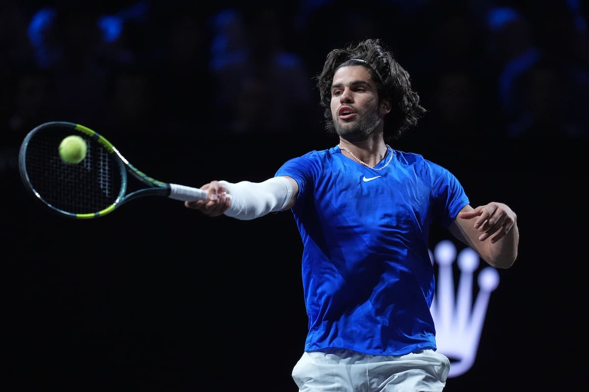 Carlos Alcaraz se reencuentra con su mejor versión y Europa lidera en la Laver Cup