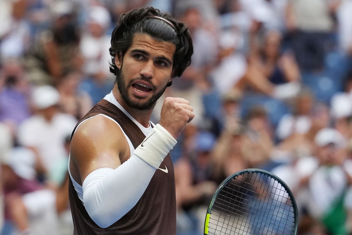 El español Carlos Alcaraz logró una nueva victoria en el Abierto de Estados Unidos y se mantiene en gran nivel. //Foto, AP: Kirsty Wigglesworth