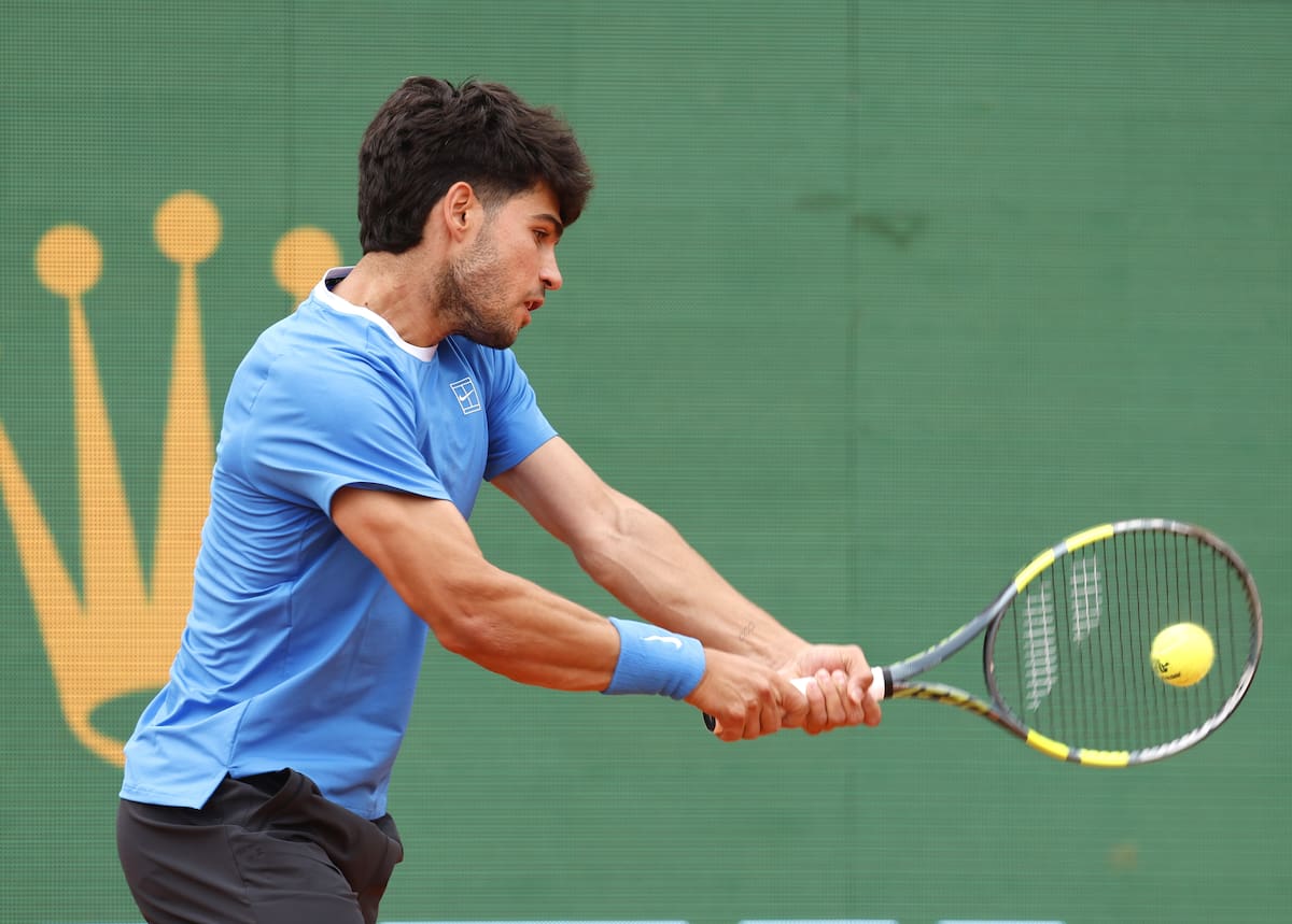 Carlos Alcaraz se mantiene como el inmediato perseguidor de Jannik Sinner en el ranking ATP. //Foto, EFE: SEBASTIEN NOGIER