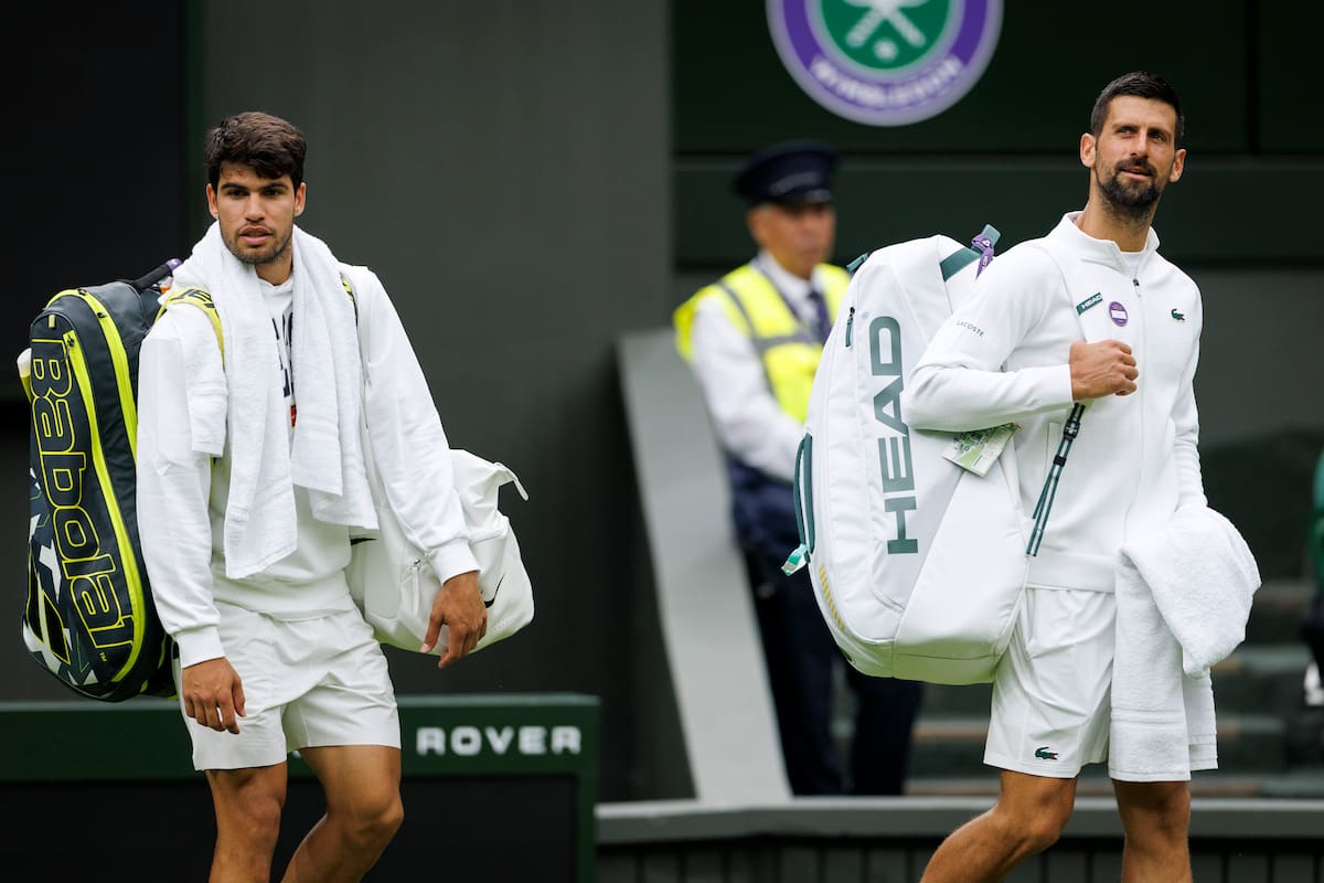 El español Carlos Alcaraz y el serbio Novak Djokovic serán grandes ausentes en el Masters 1.000 de Madrid. //Foto, EFE: TOLGA AKMEN