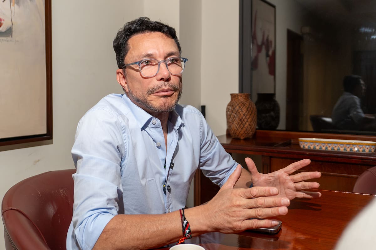 Carlos Caicedo defendió su trayectoria como rector universitario, alcalde de Santa Marta y gobernador del Magdalena. // Foto: Diego Fierro.
