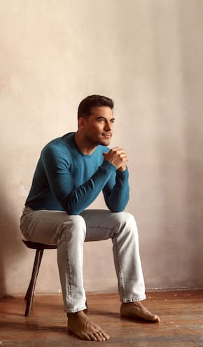 Carlos Rivera aplaza sus conciertos en Colombia por una lesión en las cuerdas vocales