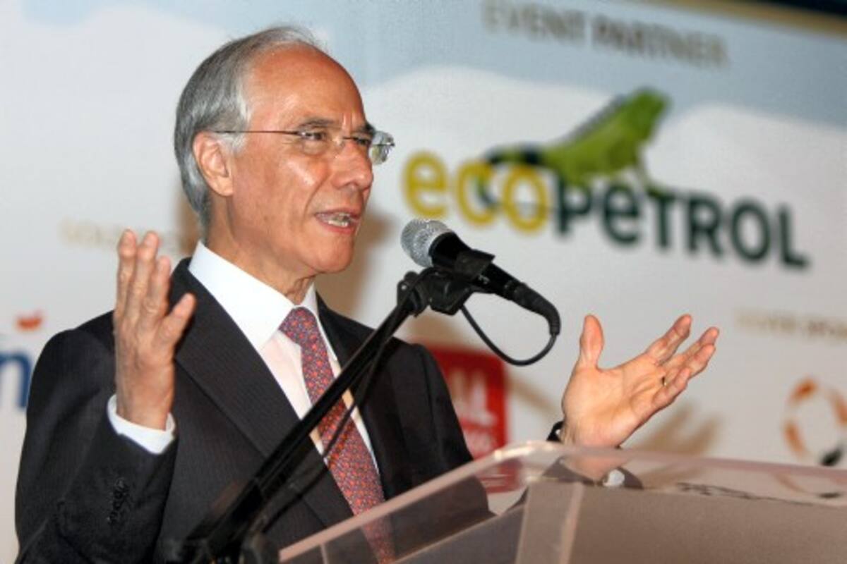 Precio de la gasolina se podría reducir en un 2%