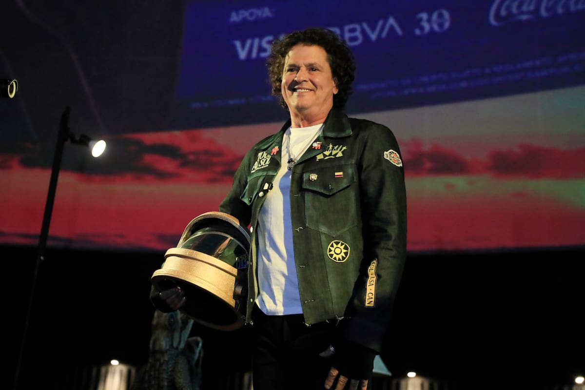 Carlos Vives pone a cantar a la Selección: lanzan cánticos inspirados en sus éxitos