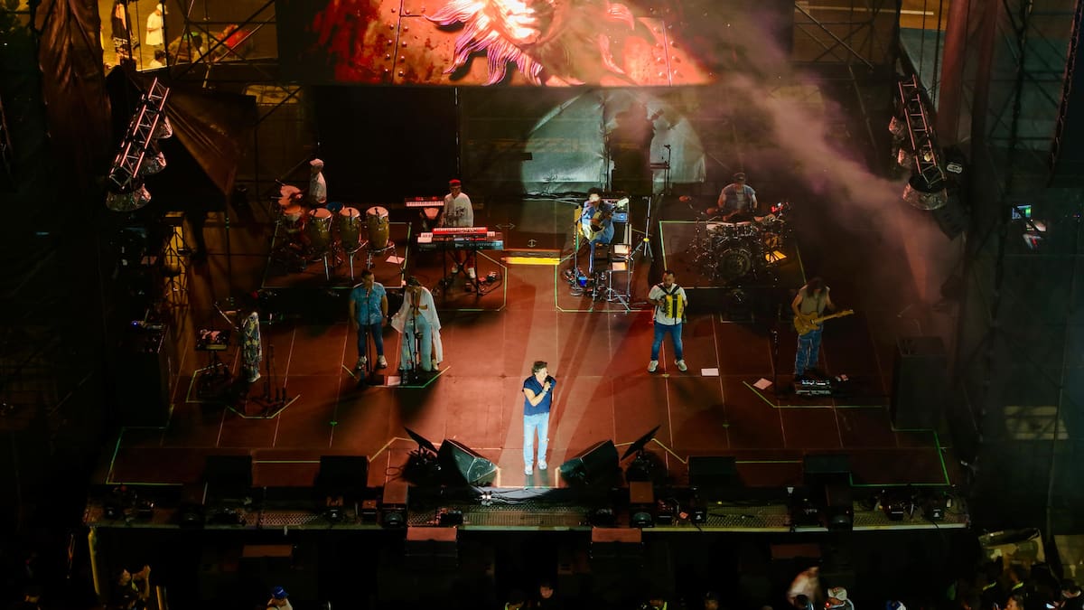 El cantante samario Carlos Vives cerró con éxito el Gran Fondo Nairo Fest en Cartagena. // Foto: Cortesía - Alcaldía de Cartagena.