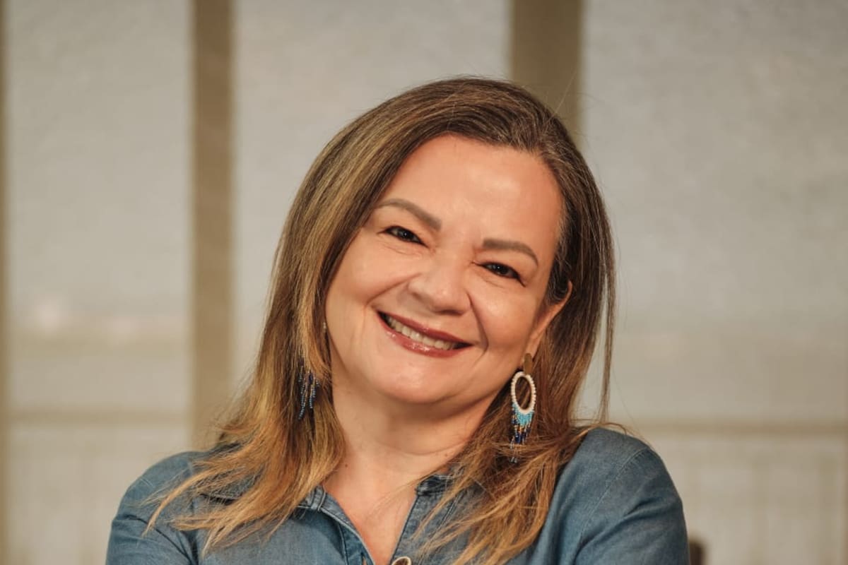 Carolina Poveda Rangel presenta su segunda novela, La hija de dos mundos, en Medellín