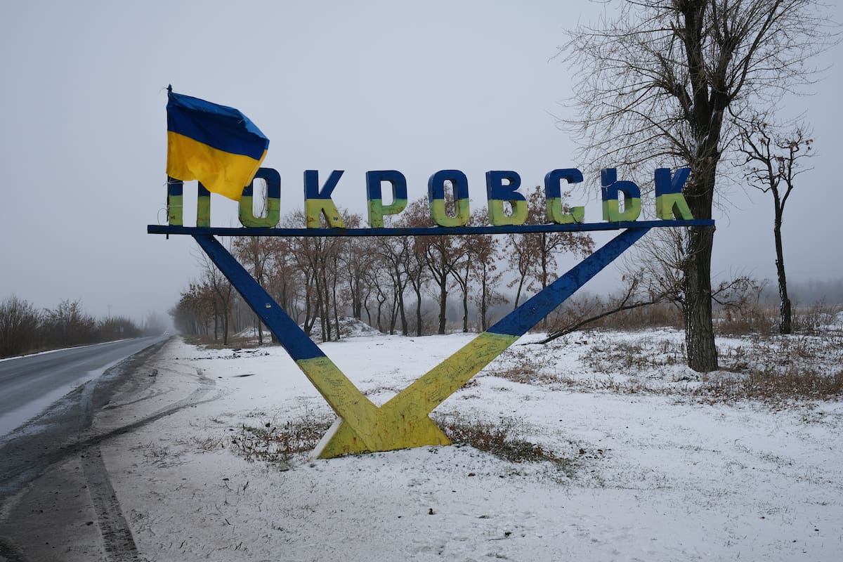Carretera de acceso a la ciudad de Pokrovsk, Ucrania. //EFE