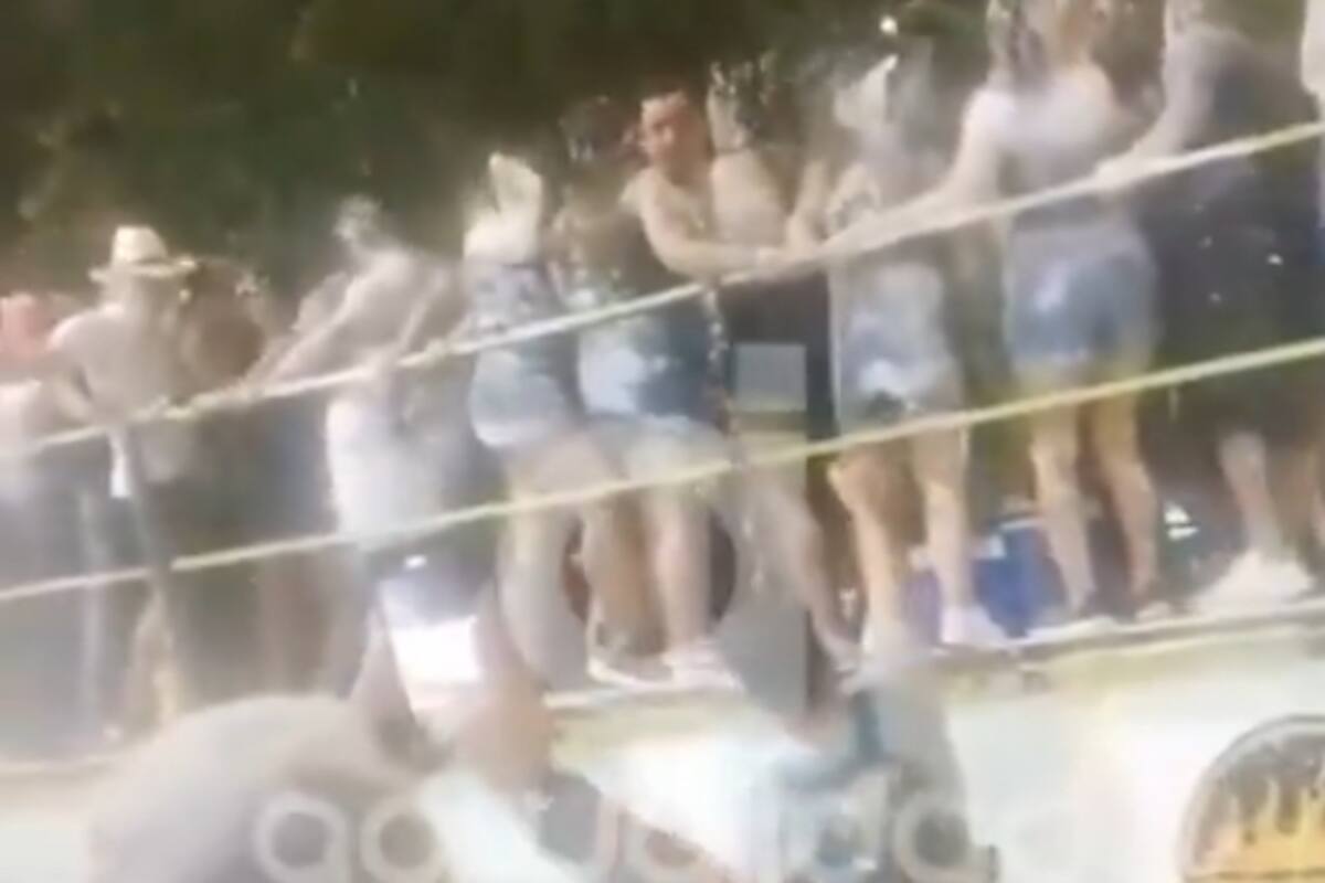 Carroza se desplomó en el Reinado del Turismo: un muerto y 14 heridos