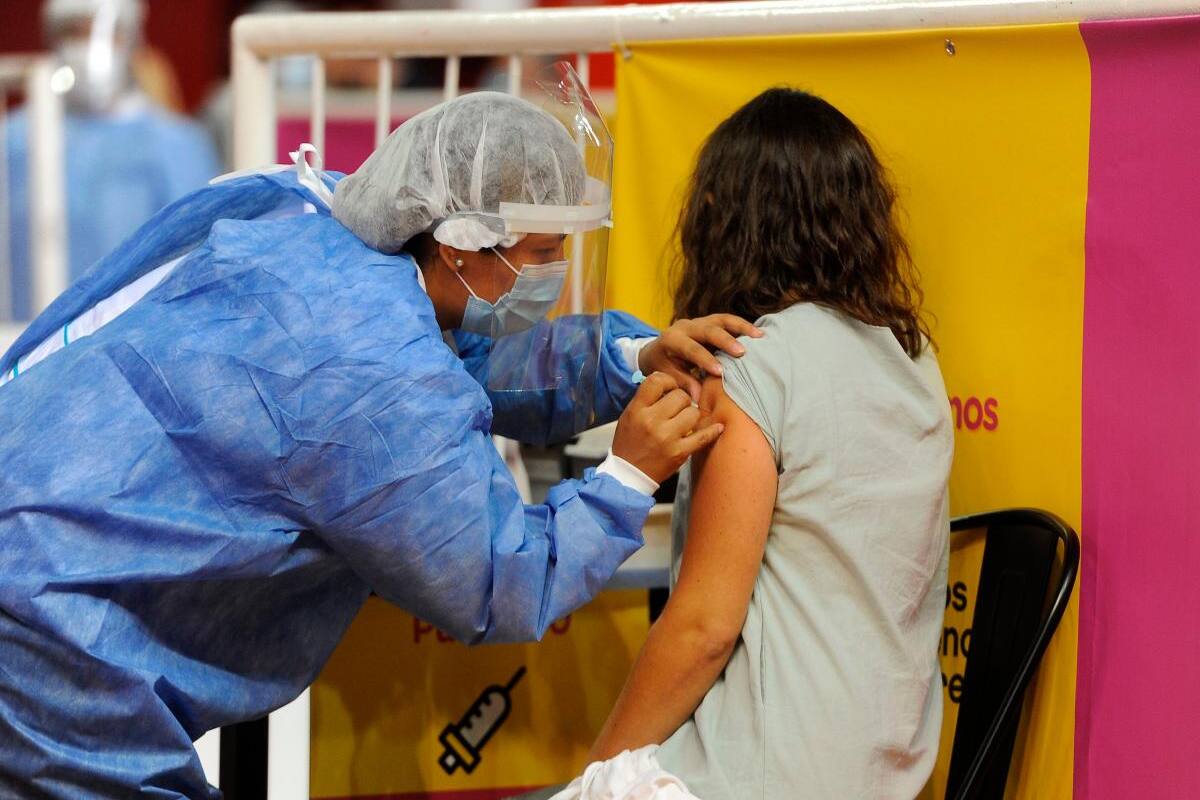 Todo lo que debe saber de la vacunación contra el COVID-19 en Cartagena