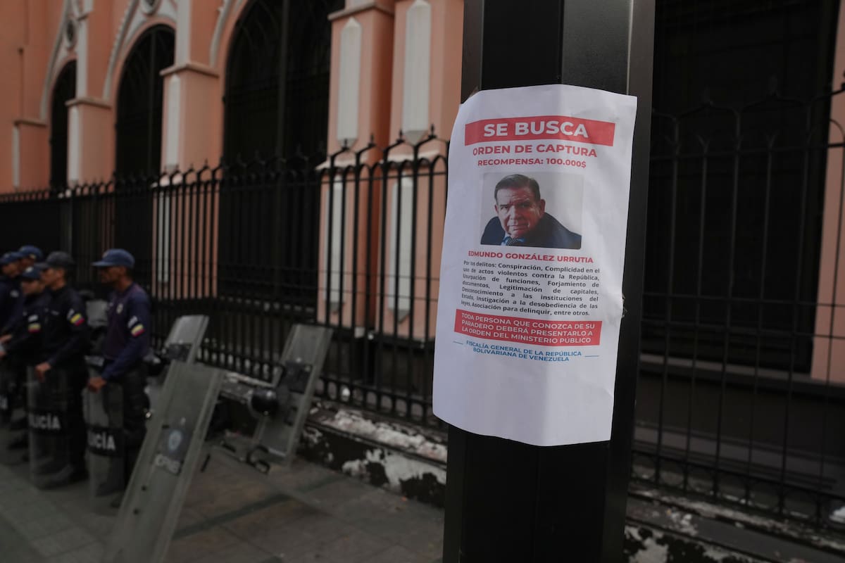 Venezuela distribuirá carteles de “se busca” contra expresidentes