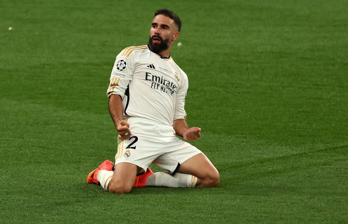 Dani Carvajal celebra el 1-0 del Real Madrid en la final de la Liga de Campeones contra el Borussia Dortmund. // EFE