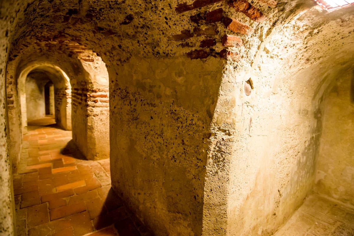Interior del Castillo de San Felipe de Barajas.