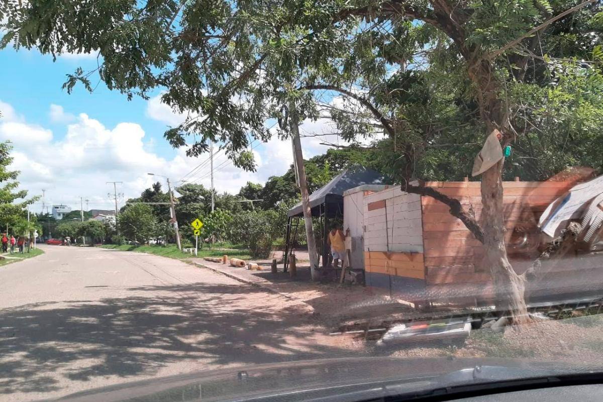 Invasión frente al Polideportivo