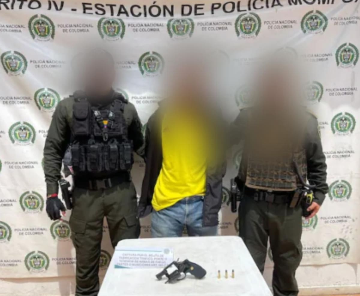 Cayó alias ‘El Chinchurria’ en Mompox: portaba un revólver y acumulaba 15 anotaciones judiciales. // Foto: Policía de Bolívar