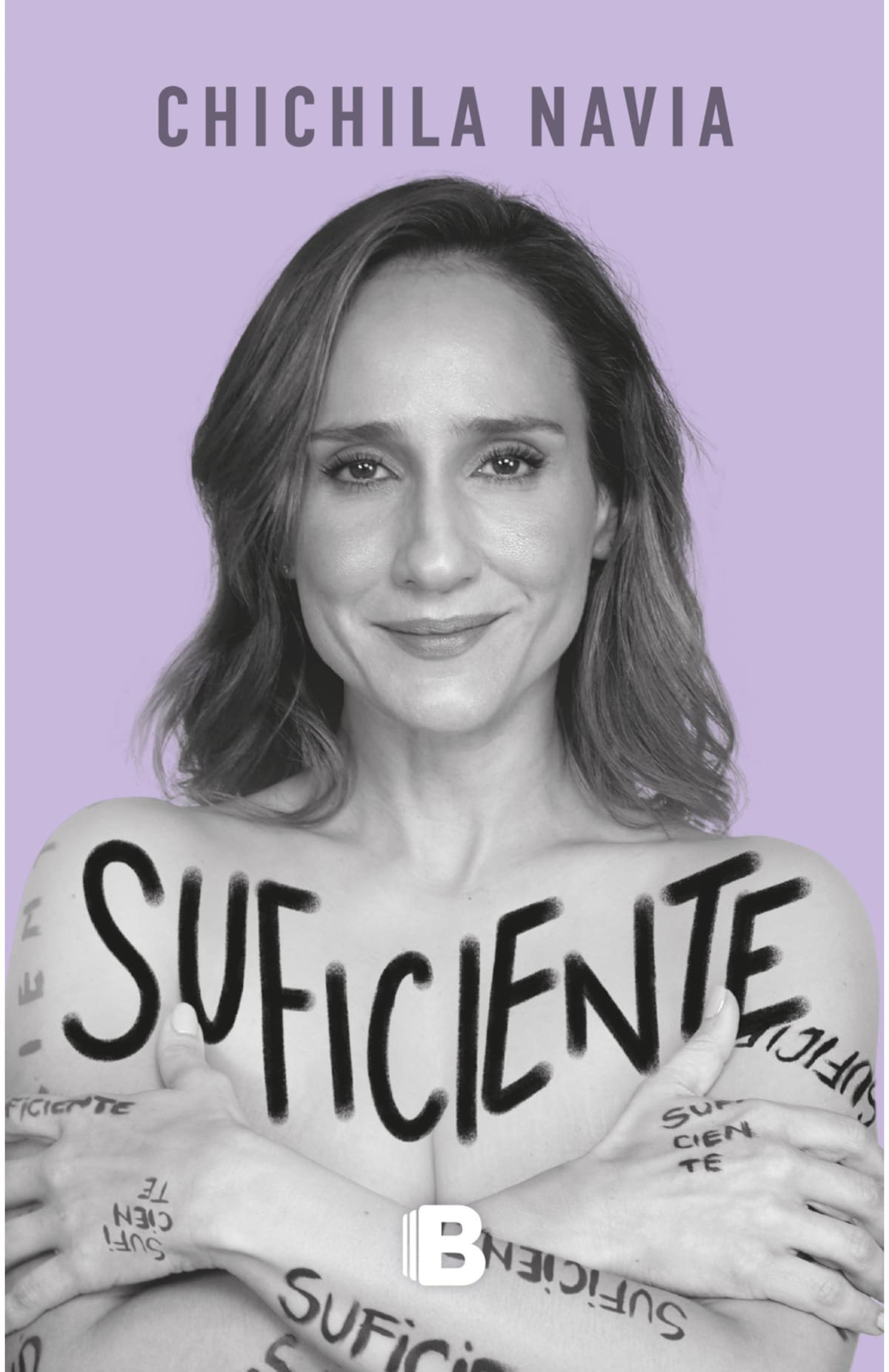 Cecilia Navia y su libro 'Suficiente'. //Foto: Colprensa.