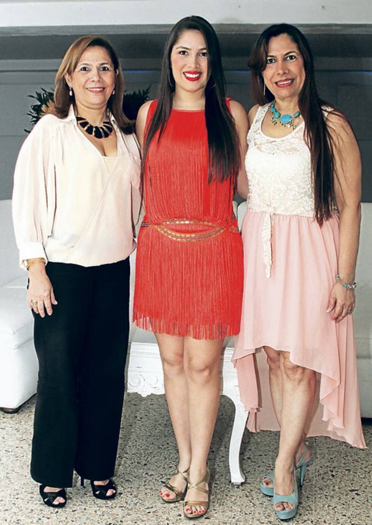 Erika Zabaleta, Cecilia Burgos Zabaleta y Rubiela Zabaleta.