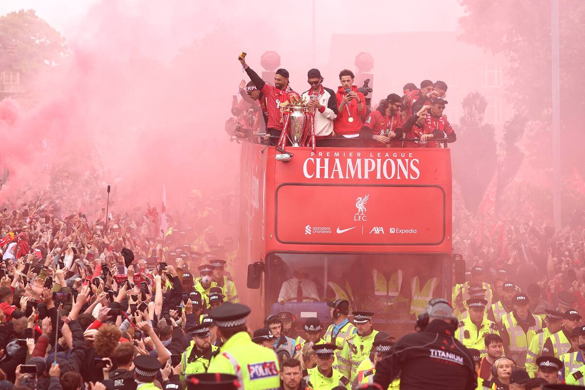 Liverpool se tomó las calles de la ciudad: inmensa celebración con la Premier