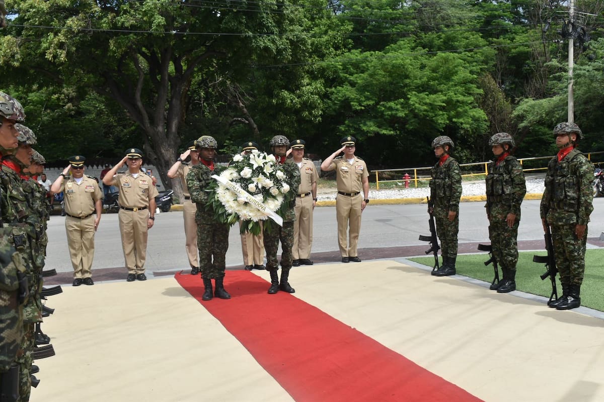 En ceremonia presidida por el brigadier general Roger Gómez, comandante de la Primera División, y el coronel Óscar Ocampo, comandante de la Segunda Brigada, se celebró en Santa Marta los 214 años del Ejército de Colombia.