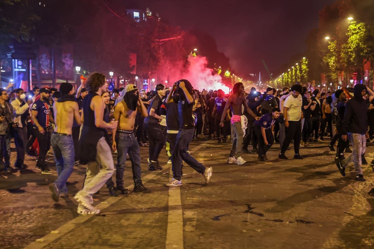 Dos muertos y 200 heridos dejaron las celebraciones del triunfo del PSG