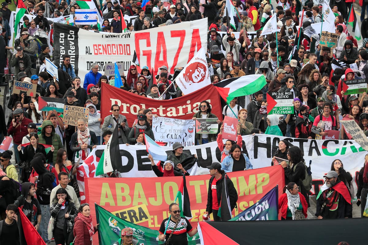 Caos en Bogotá: ciudadanos marchan contra la nueva relación de Colombia e Israel