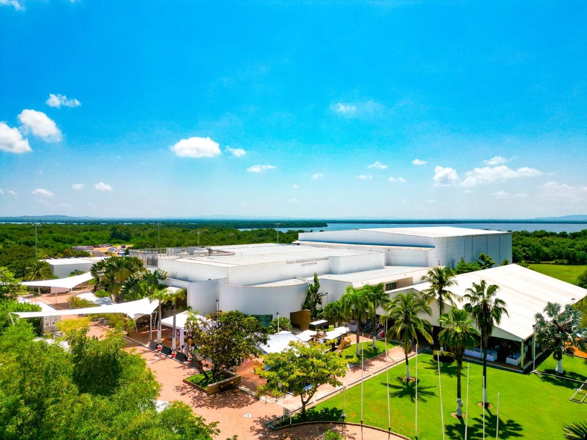 Centro de Convenciones del Hotel Las Américas, un referente para la industria de congresos, convenciones, reuniones y ferias. // Cortesía.