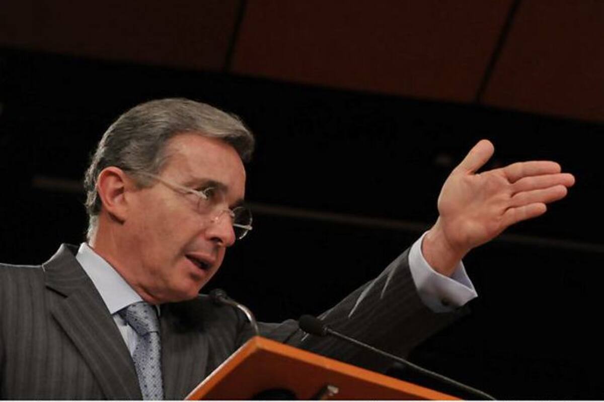 Centro Democrático alerta sobre riesgo económico por ruptura con EE.UU.