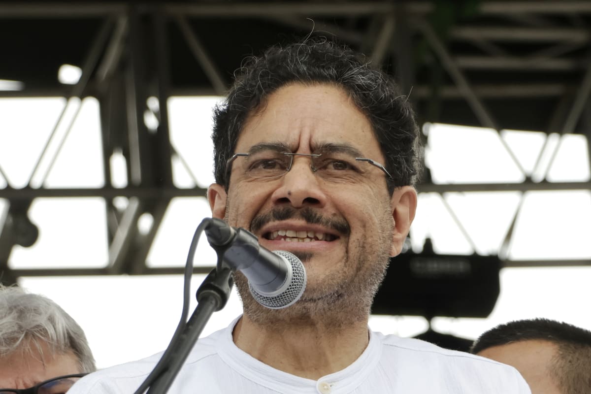 CNE confirma legalidad en financiación de campaña de Iván Cepeda