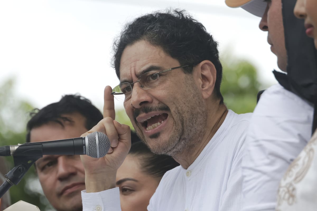 Iván Cepeda desafía al nuevo Gobierno: convoca a resistencia desde Barranquilla
