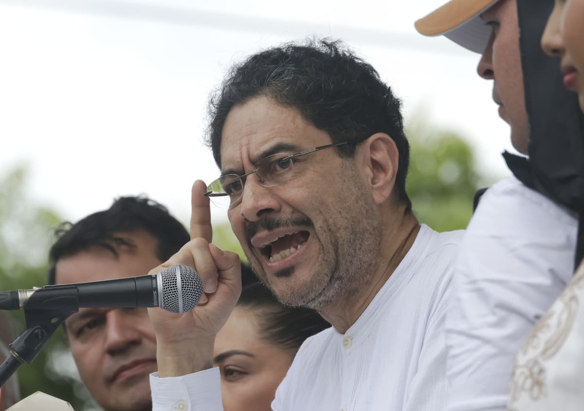 El senador y excandidato presidencial de izquierda Iván Cepeda. // Foto: EFE/ Ricardo Maldonado Rozo