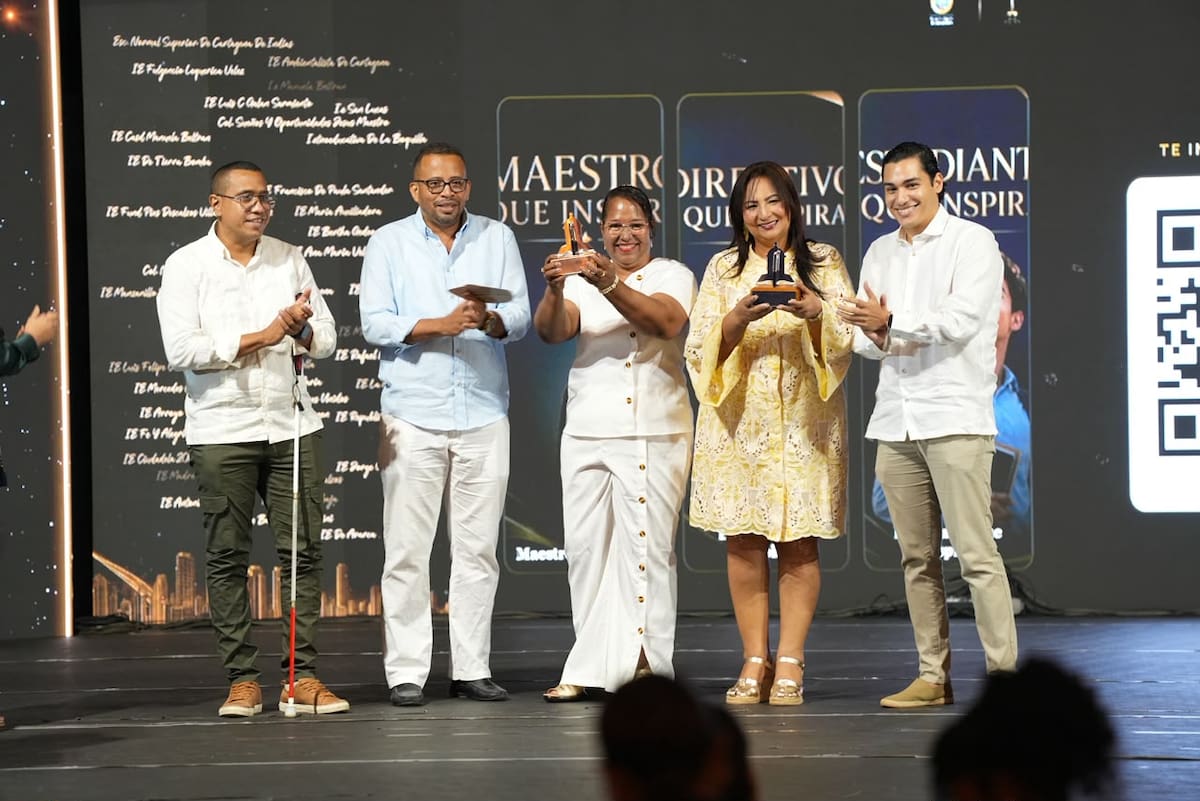 Ceremonia de premiación de los Premios Saberes Heroicos 2026 en Cartagena. // Foto: cortesía - Alcaldía de Cartagena